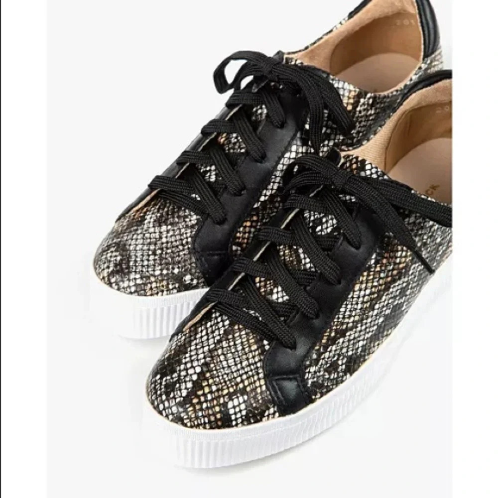 ALL BLACK Exotic Platform Trainer Sneakers
